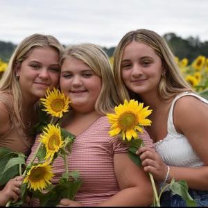 Meet your Posher, Suzanne